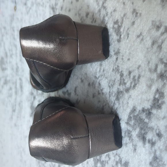 Marc Fisher Square Toe Wedges | size 6 - Picture 3 of 7